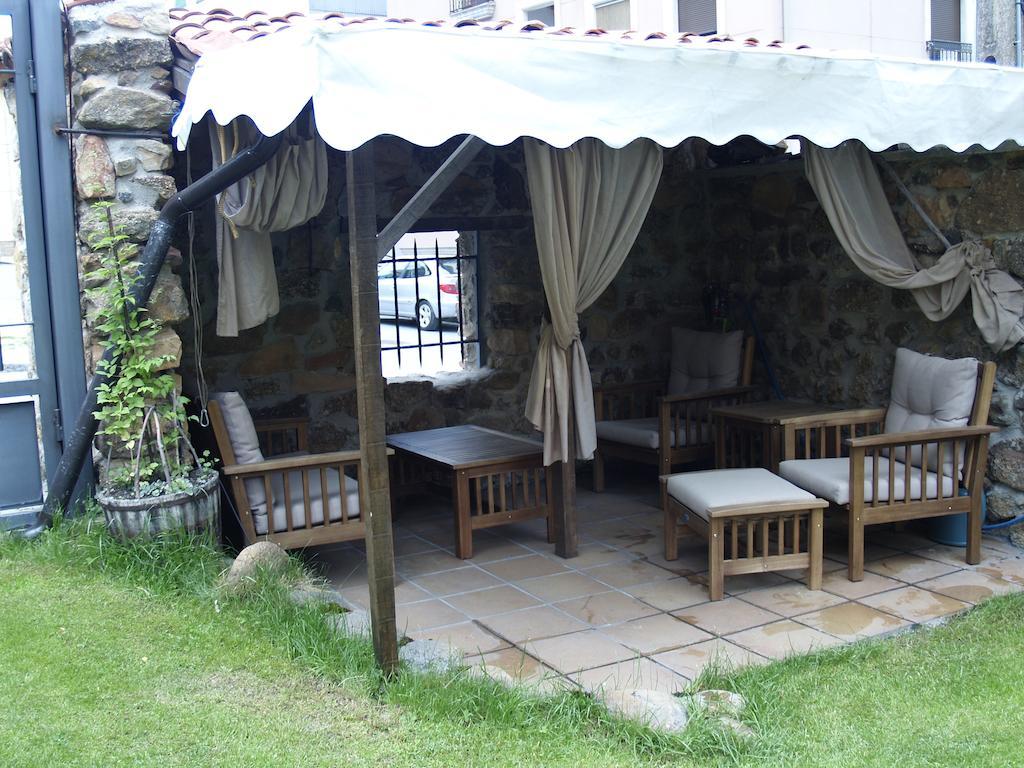 La Casona Del Herrero Navaleno Exterior photo