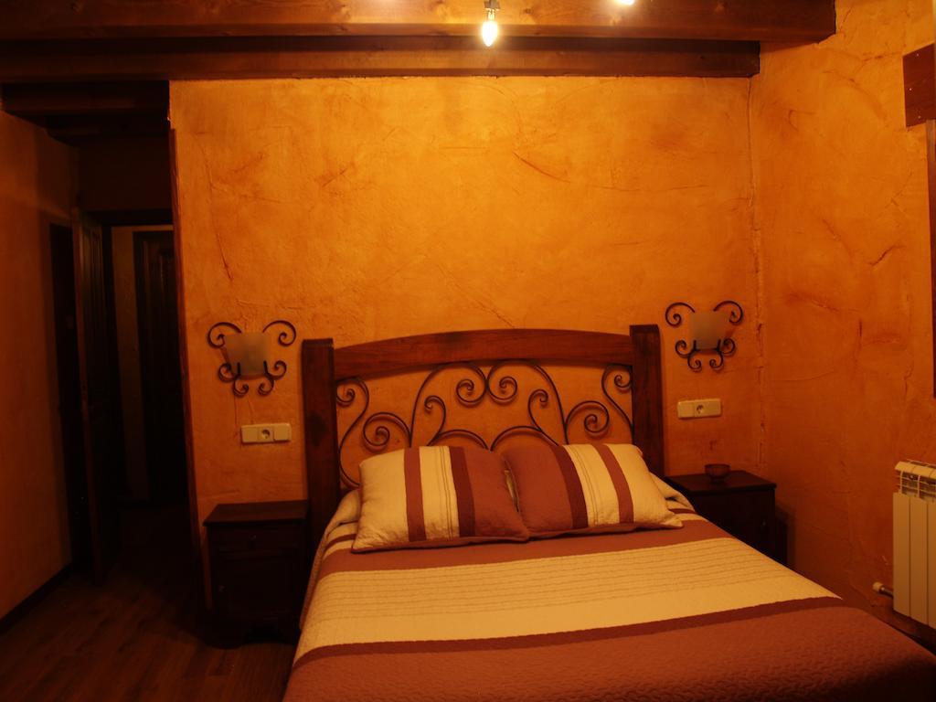 La Casona Del Herrero Navaleno Exterior photo